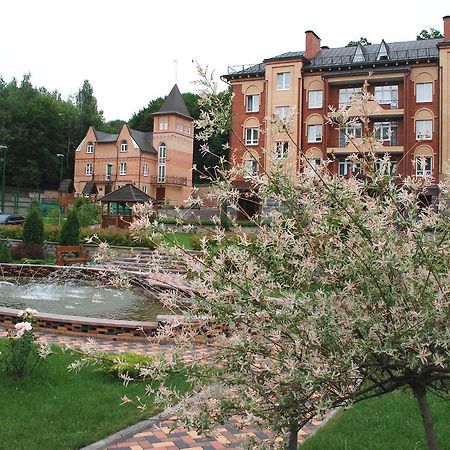Aqua Vita - Zhyva Voda Szatanyiv Kültér fotó